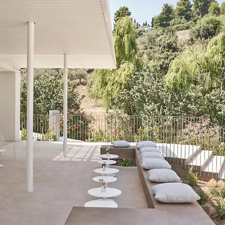 מלון Radisson Plaza Skiathos 4*