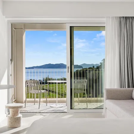 Hotel Radisson Plaza Skiathos