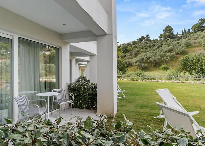 Radisson Plaza Skiathos Hotel Kanapitsa (Skiathos)