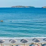 Hotel Radisson Plaza Skiathos 4*