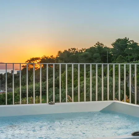 Radisson Plaza Skiathos Hotel Kanapitsa (Skiathos)