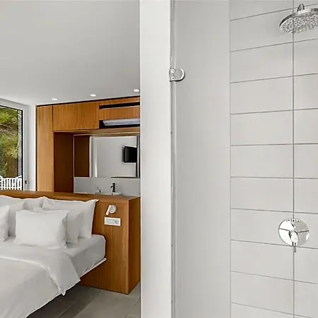 Radisson Plaza Skiathos 4*
