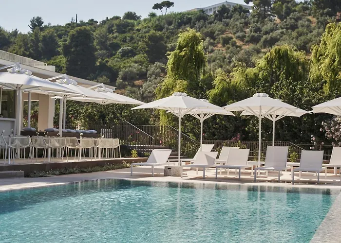 Radisson Plaza Skiathos 4*