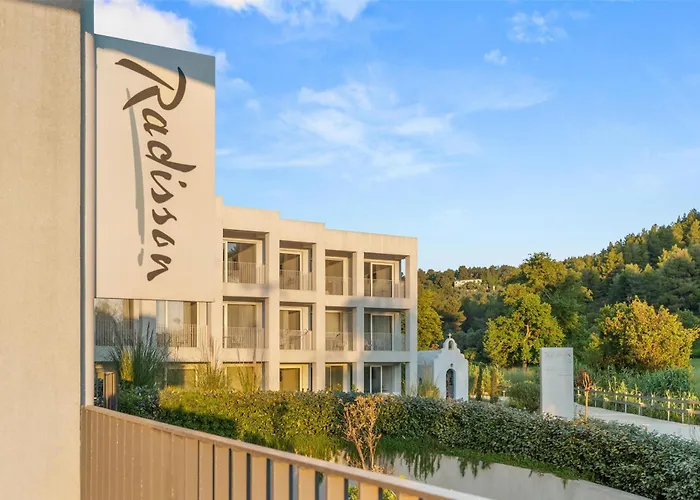 Radisson Plaza Skiathos 4* Kanapitsa (Skiathos)