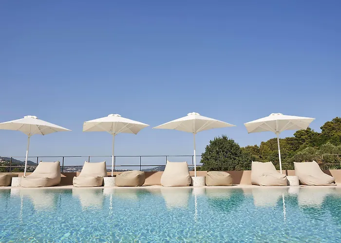 Radisson Plaza Skiathos 4*