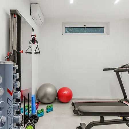 מלון Radisson Plaza Skiathos Kanapitsa (Skiathos)